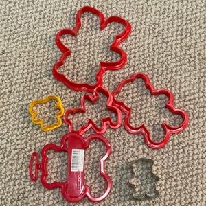 Random teddy bears cookie cutters